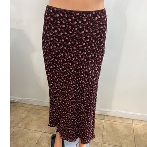 Red and White Midi Pencil Skirt Casual Resort Wear